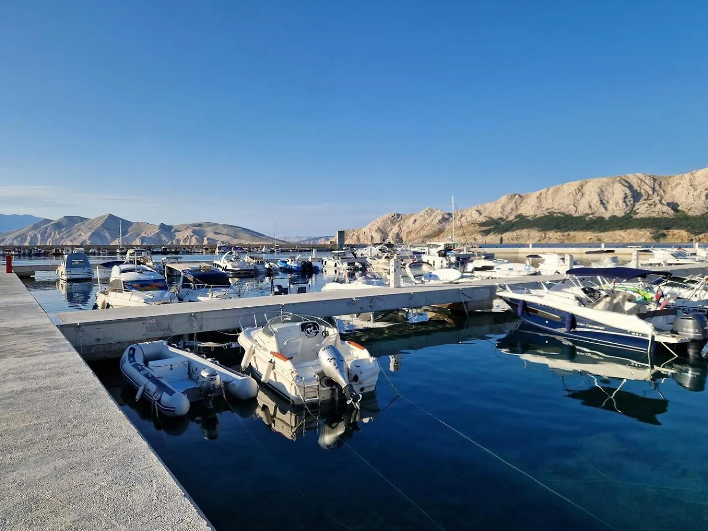 Apartments Kosec Beach Baska  Guest house