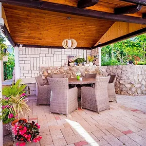 3* Affittacamere Nadica