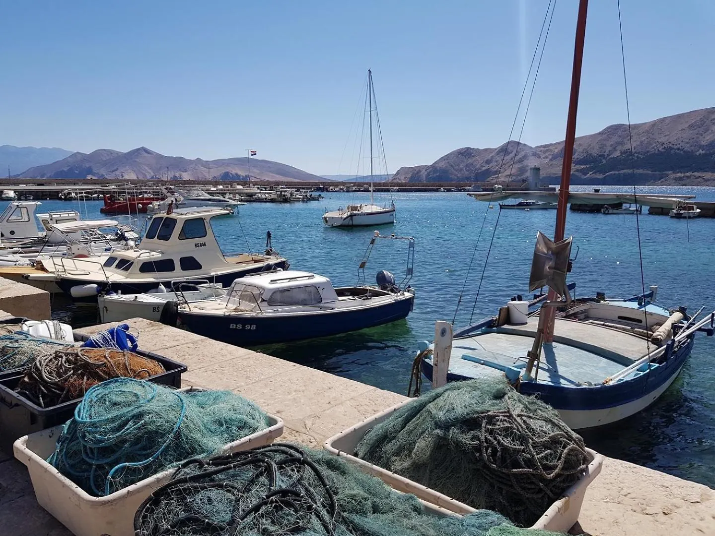 Apartments Kosec Beach باشْكا