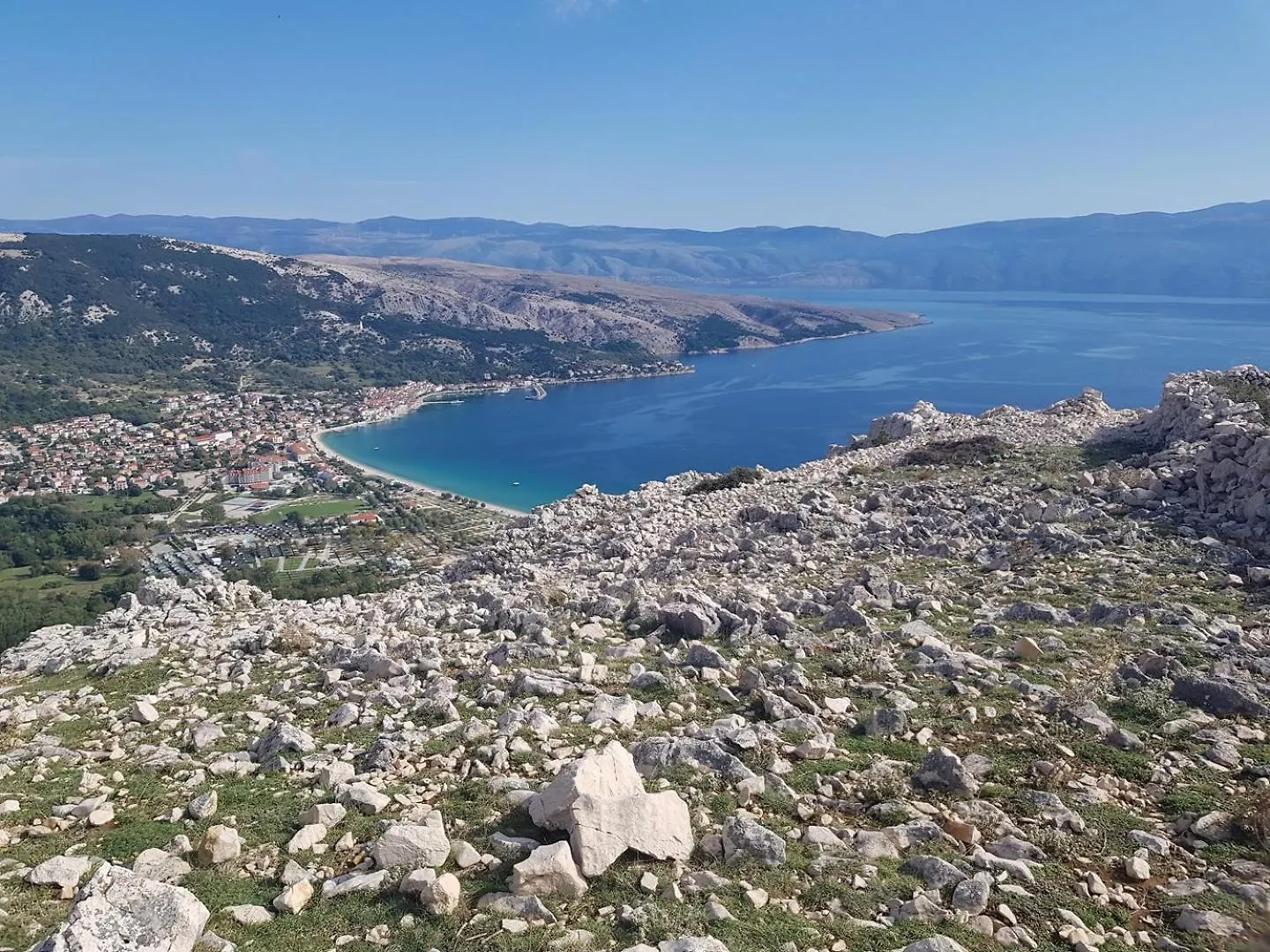 Apartments Kosec Beach باشْكا بيت ضيافة